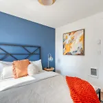 Stay Portland Collection - The Perfect Retro Portland Retreat - Vintage Shops