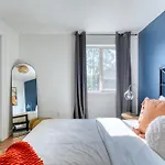 Stay Portland Collection - The Perfect Retro Portland Retreat - Vintage Shops